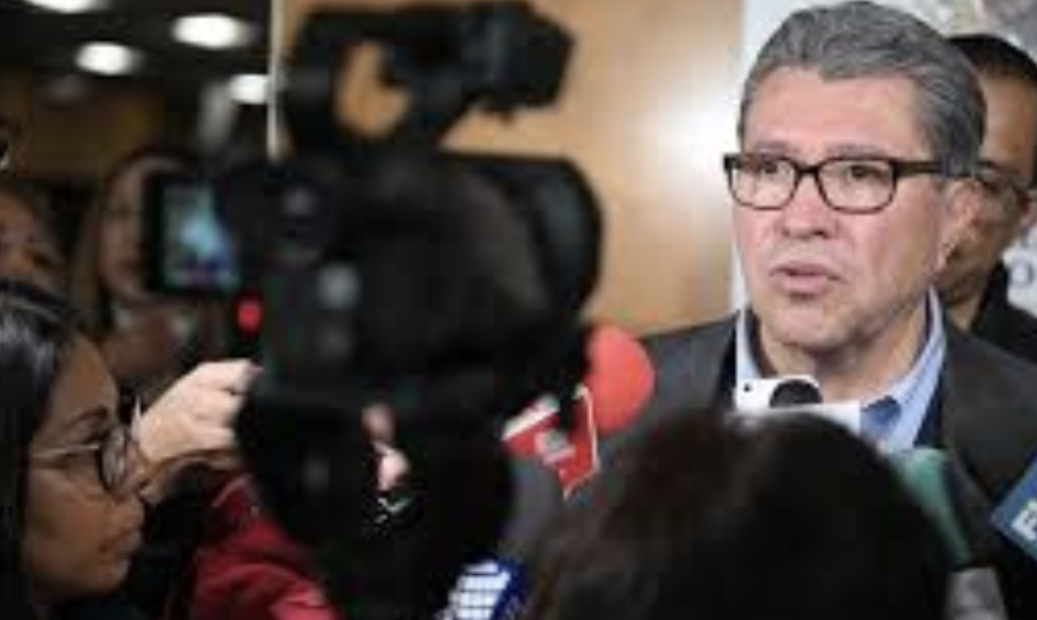 “CERRAMOS FILAS CON LA PRESIDENTA SHEINBAUM EN MOMENTOS COMPLEJOS QUE VIVE MÉXICO”: MONREAL